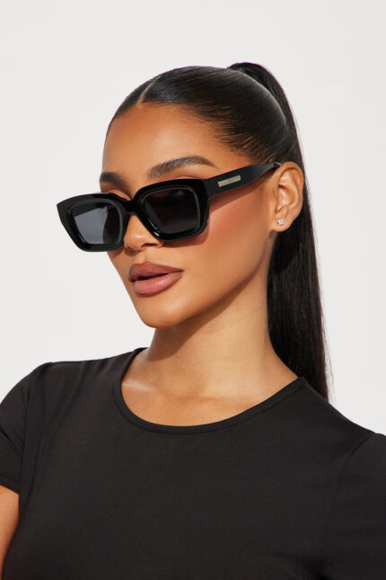 Throwing No Shade Sunglasses - Black
