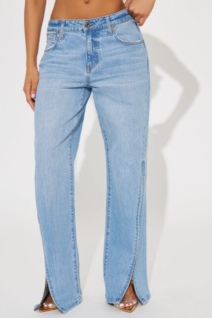 Keeping After It Zipper Detail Straight Leg Jeans - Medium Wash