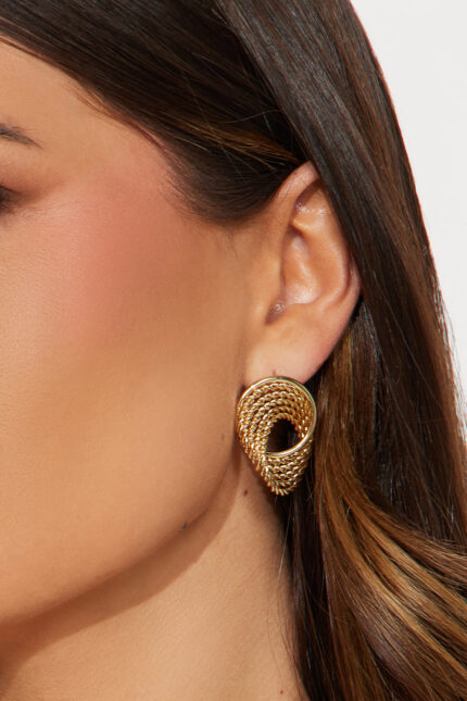 Timeless Circle Hoop Earrings - Gold
