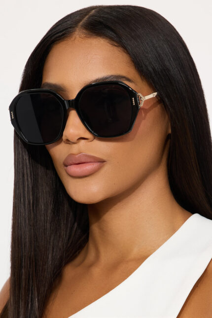 Okay Diva Oversized Vacation Sunglasses - Black/Gold