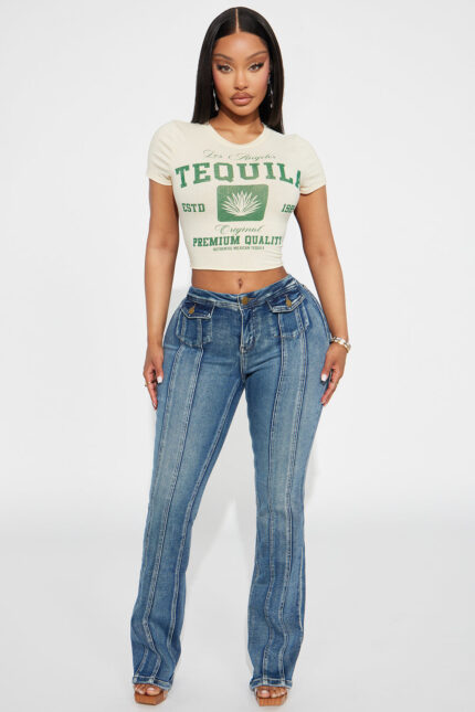 Hardly Seams Stretch Bootcut Jeans - Medium Wash