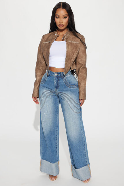 Feeling The Pressure Cuffed Straight Leg Jeans - Medium Wash