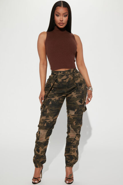 Get On My Level Cargo Pants - Camouflage