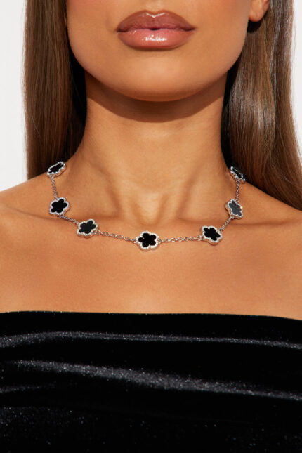 Clover Bae Chain Necklace - Silver/Black