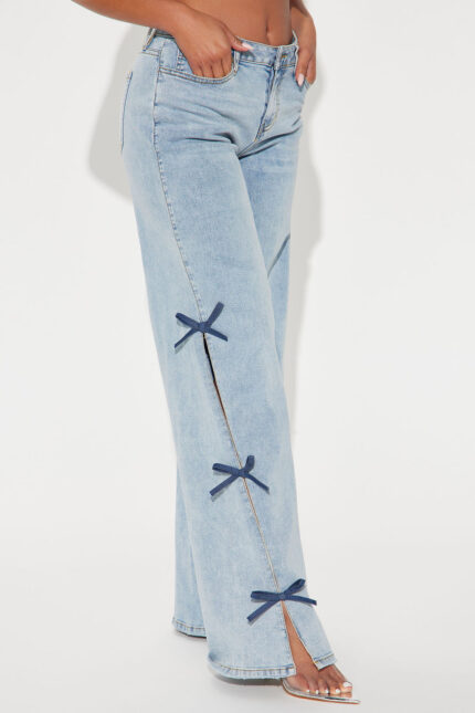 Tall Catch My Drift Stretch Bow Split Hem Jeans - Light Wash